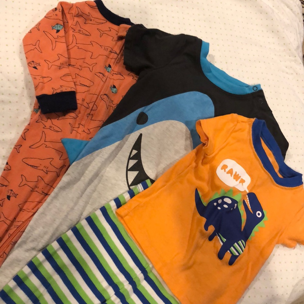3 Pairs of 12m Pajamas